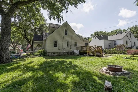 $259,000 | 8300 Ward Parkway Plaza, Kansas City, MO 64114