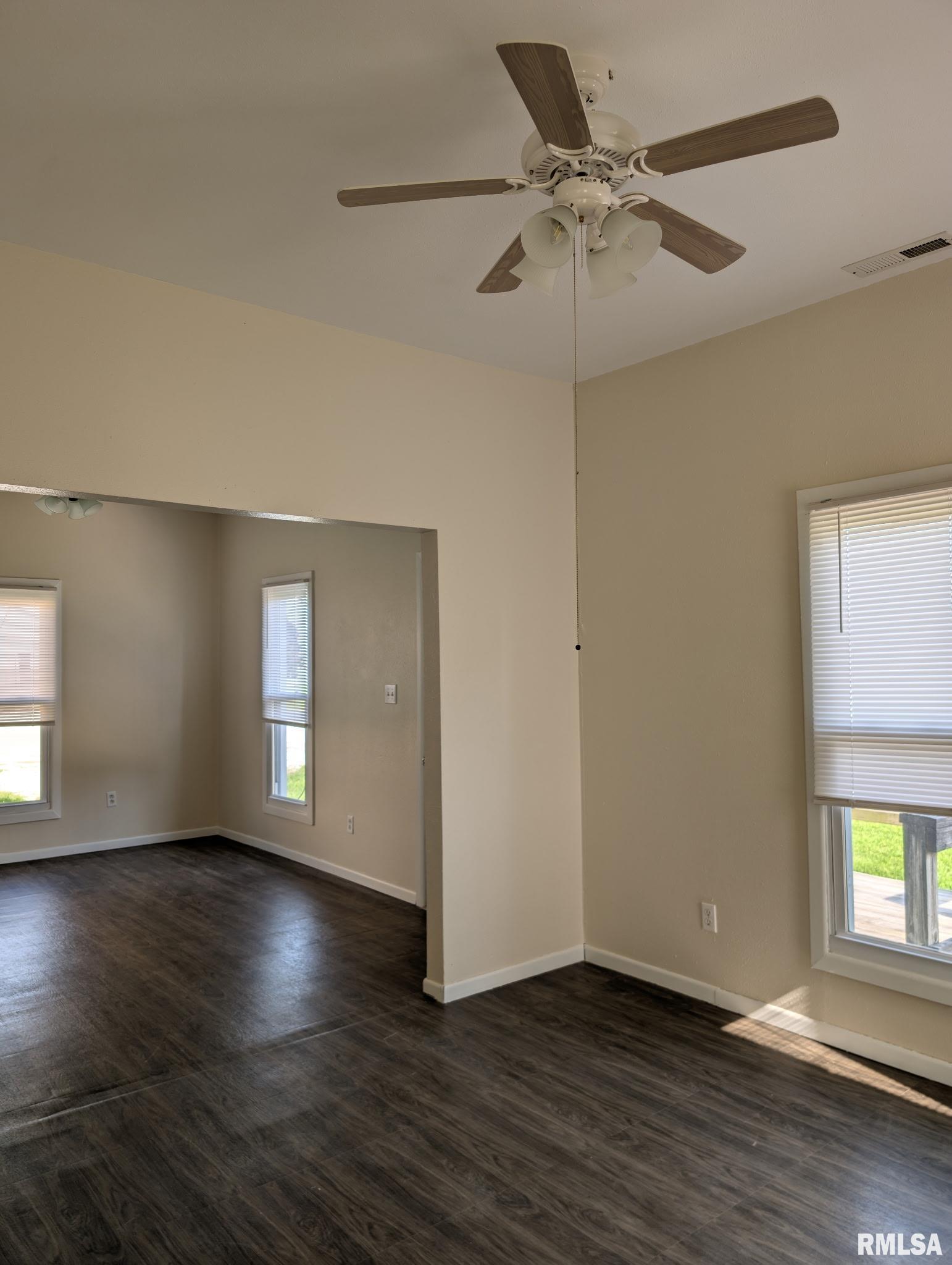 202 East Maple Street Stronghurst, IL 61480 - Photo 12 of 17