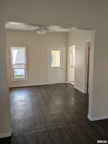 $67,500 | 202 East Maple Street, Stronghurst, IL 61480