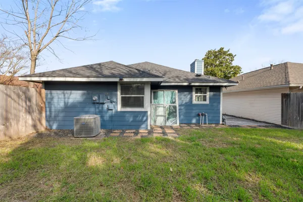 $2,000 | 9327 Golden Sunshine Drive, Houston, TX 77064