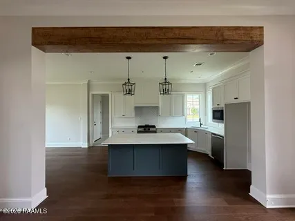 $385,000 | 405 Sanctuary Lane, Lafayette, LA 70503