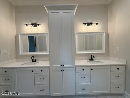 $385,000 | 405 Sanctuary Lane, Lafayette, LA 70503