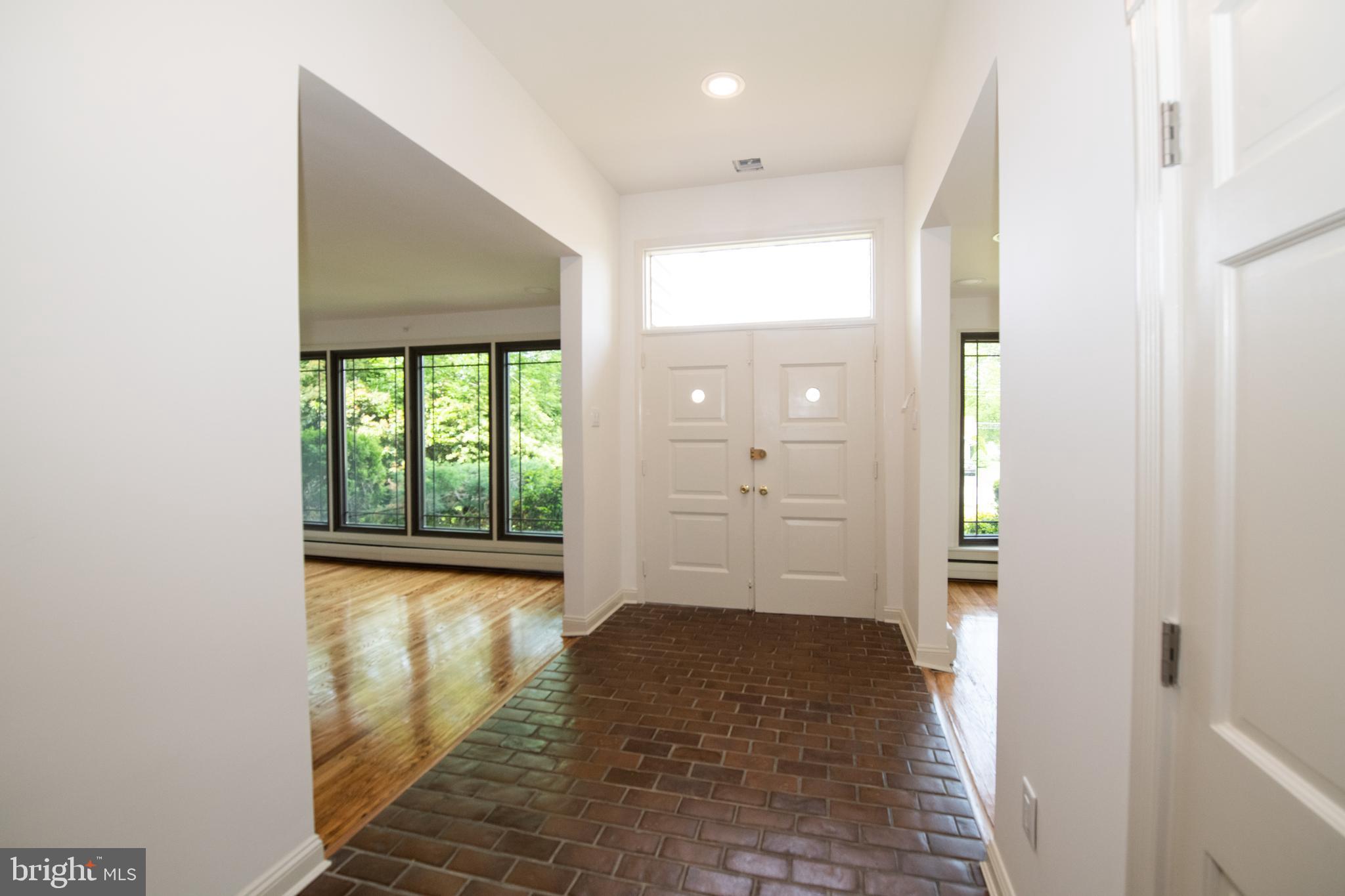 504 Davis Road Cheltenham, PA 19012 - Photo 3 of 50