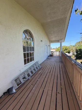 a view of entryway