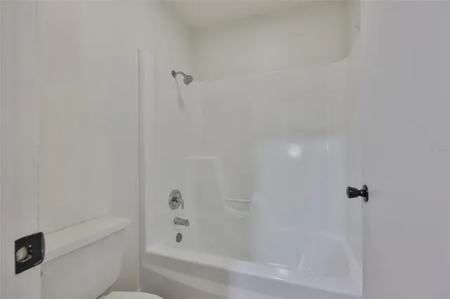 $2,395 | 14805 Lake Forest Drive, Lutz, FL 33559