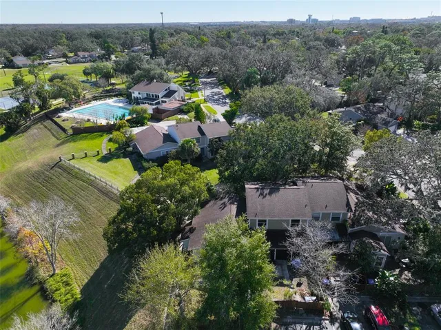 $2,395 | 14805 Lake Forest Drive, Lutz, FL 33559