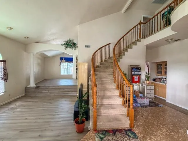 a view of entryway and hall