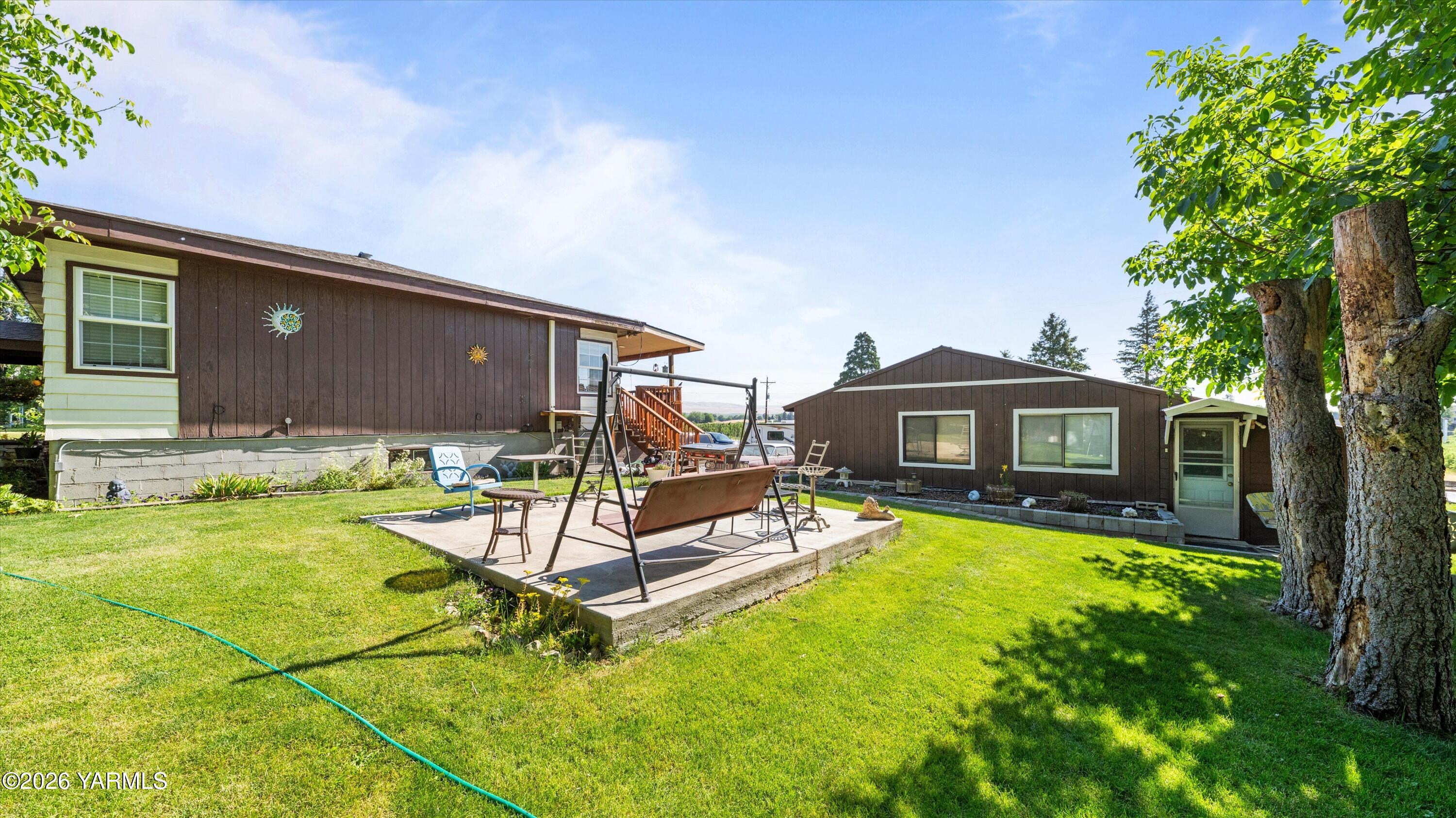 1010 Division Road Zillah, WA 98953 - Photo 4 of 30 25-7R509195
