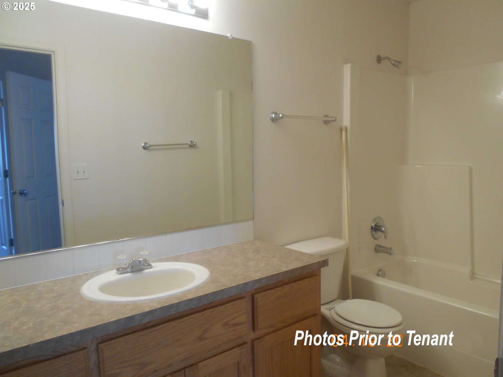 16300 Northeast 43rd Way Vancouver, WA 98682 - Photo 13 of 24