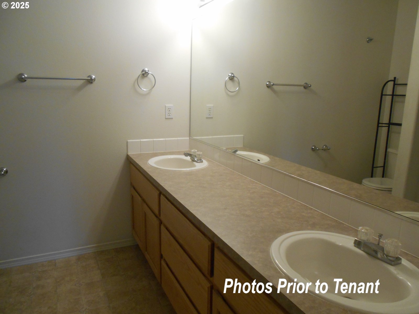 16300 Northeast 43rd Way Vancouver, WA 98682 - Photo 10 of 24