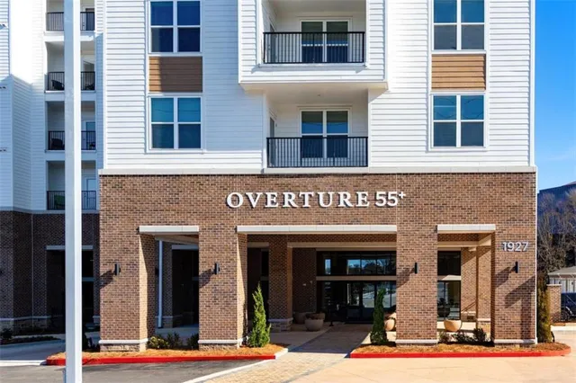 $2,115 | 1927 Powers Ferry Road, Unit 522, Atlanta, GA 30339