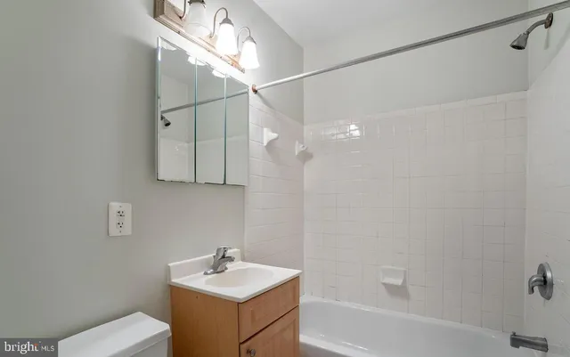 $1,795 | 5601 Parker House Terrace, Unit 418, Hyattsville, MD 20782