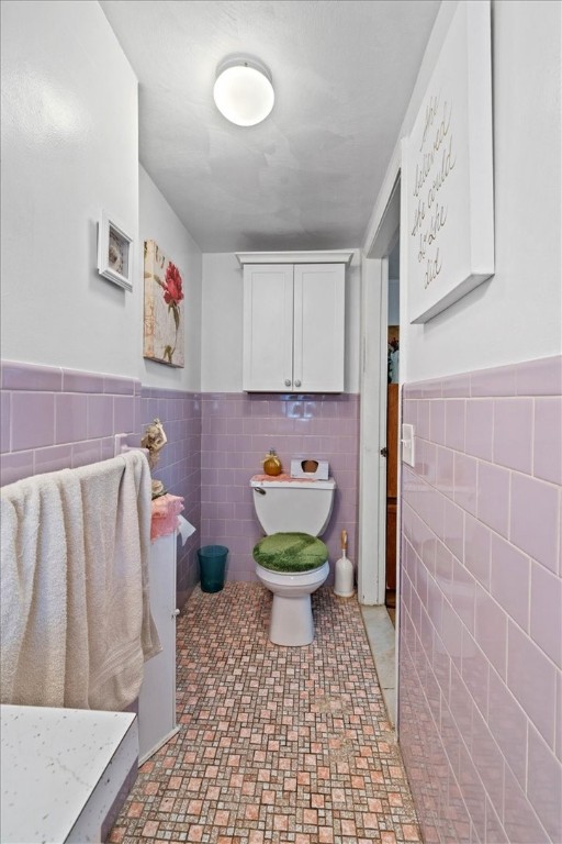 65 Bain Street Cranston, RI 02920 - Photo 17 of 44 FIRST FLOOR