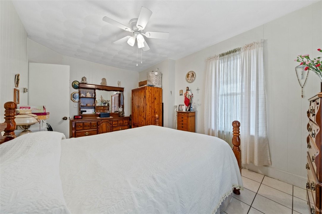 65 Bain Street Cranston, RI 02920 - Photo 31 of 44