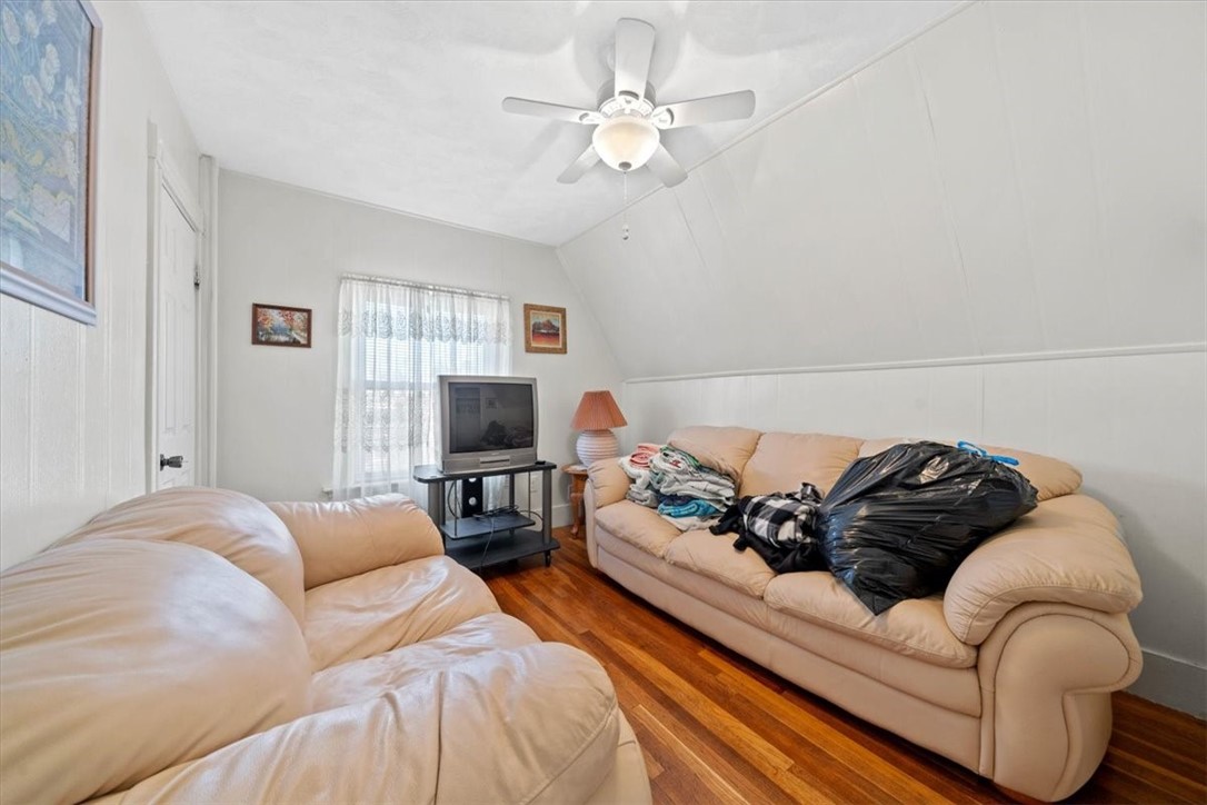 65 Bain Street Cranston, RI 02920 - Photo 6 of 44 SECOND FLOOR