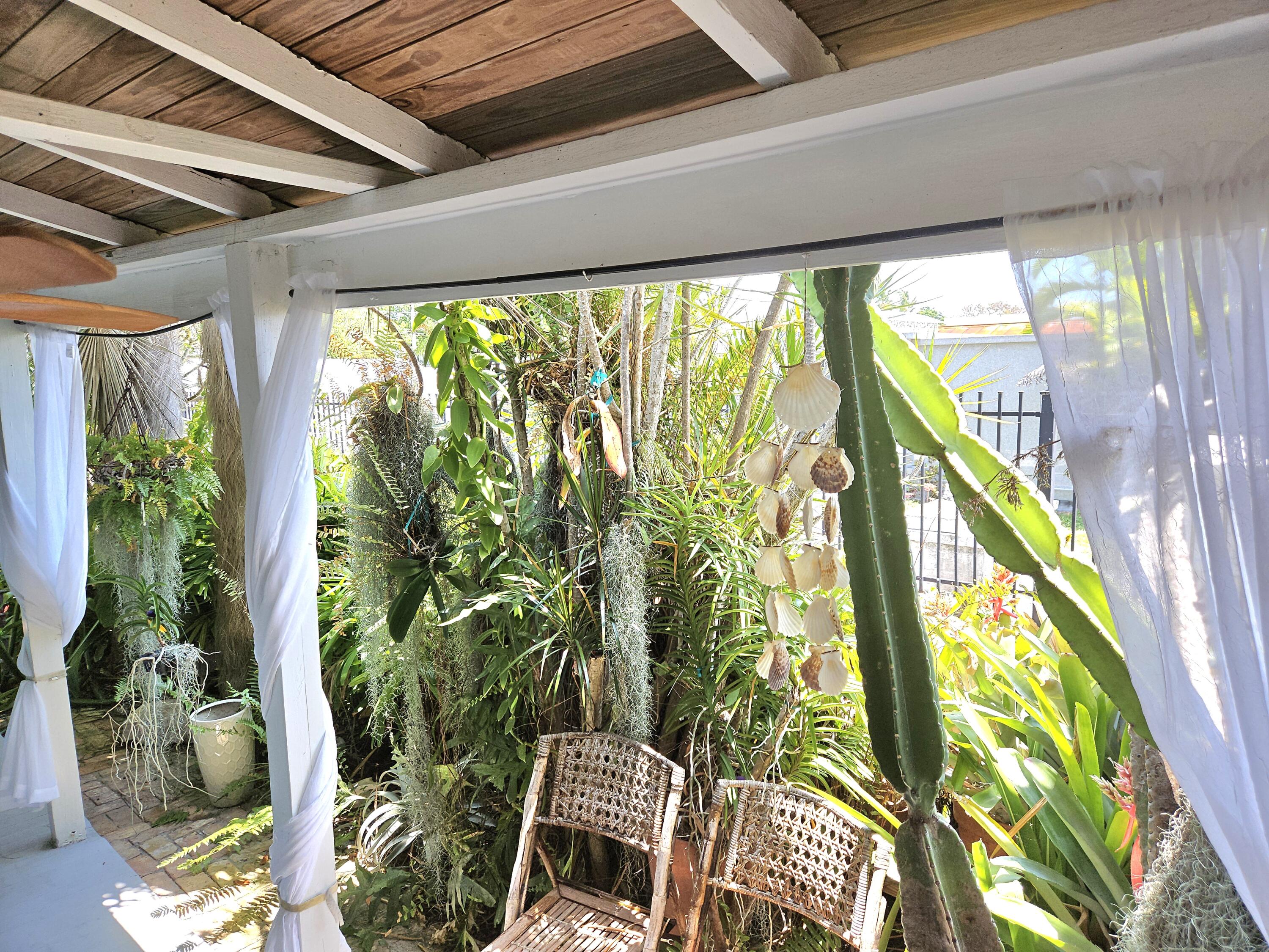 1015 Angela Street Key West, FL 33040 - Photo 11 of 42 .