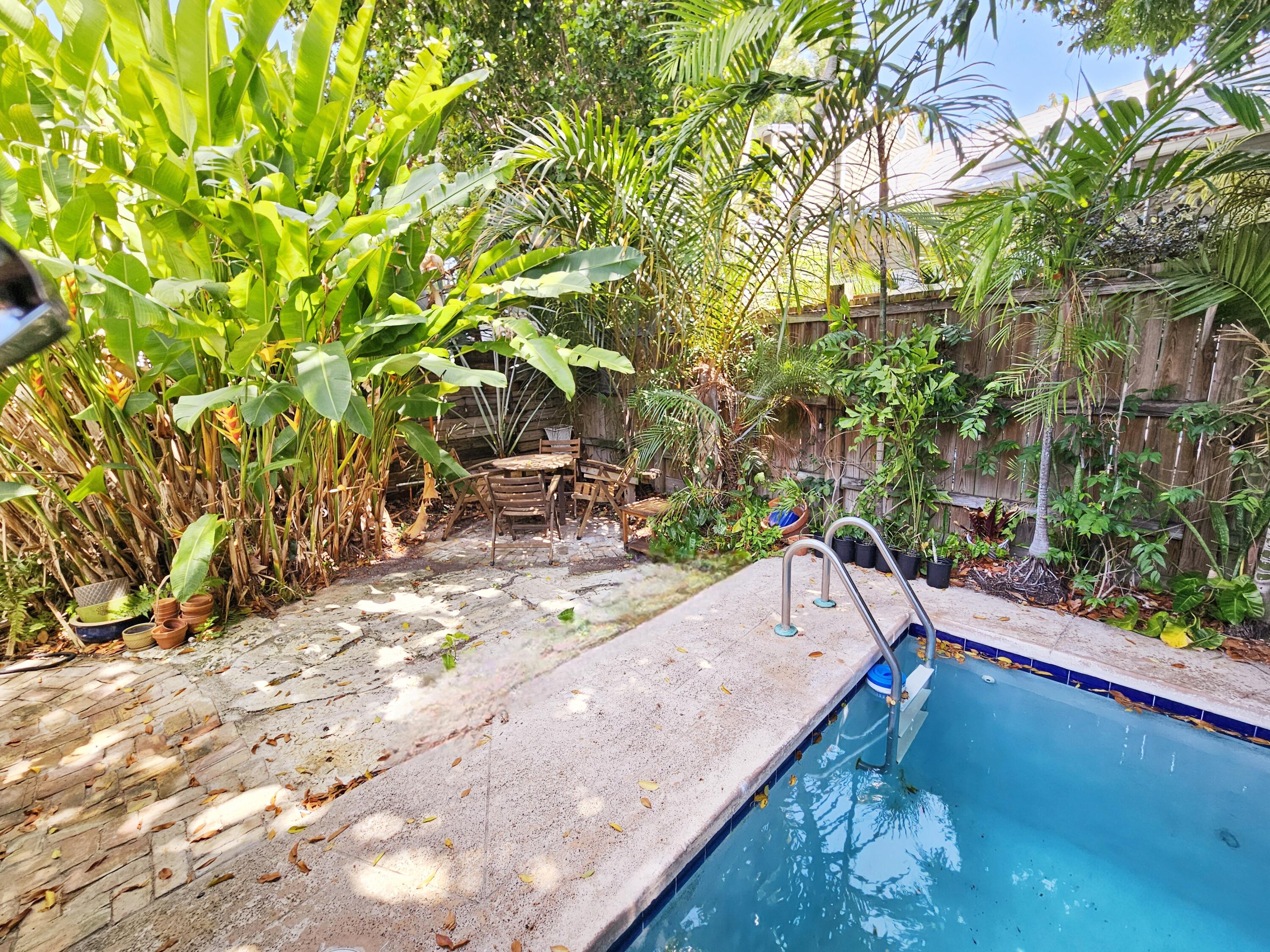 1015 Angela Street Key West, FL 33040 - Photo 18 of 42 .