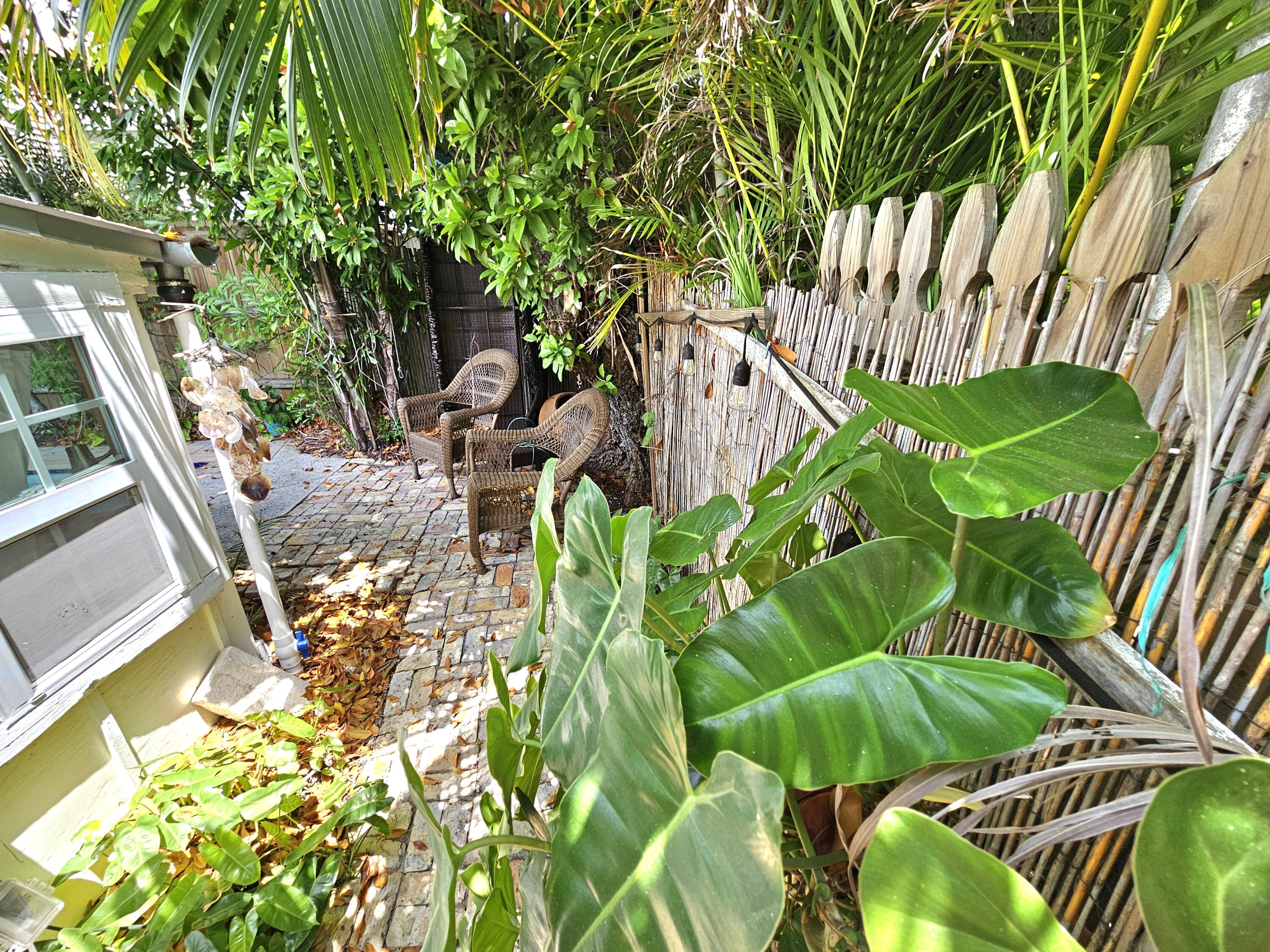 1015 Angela Street Key West, FL 33040 - Photo 37 of 42 .