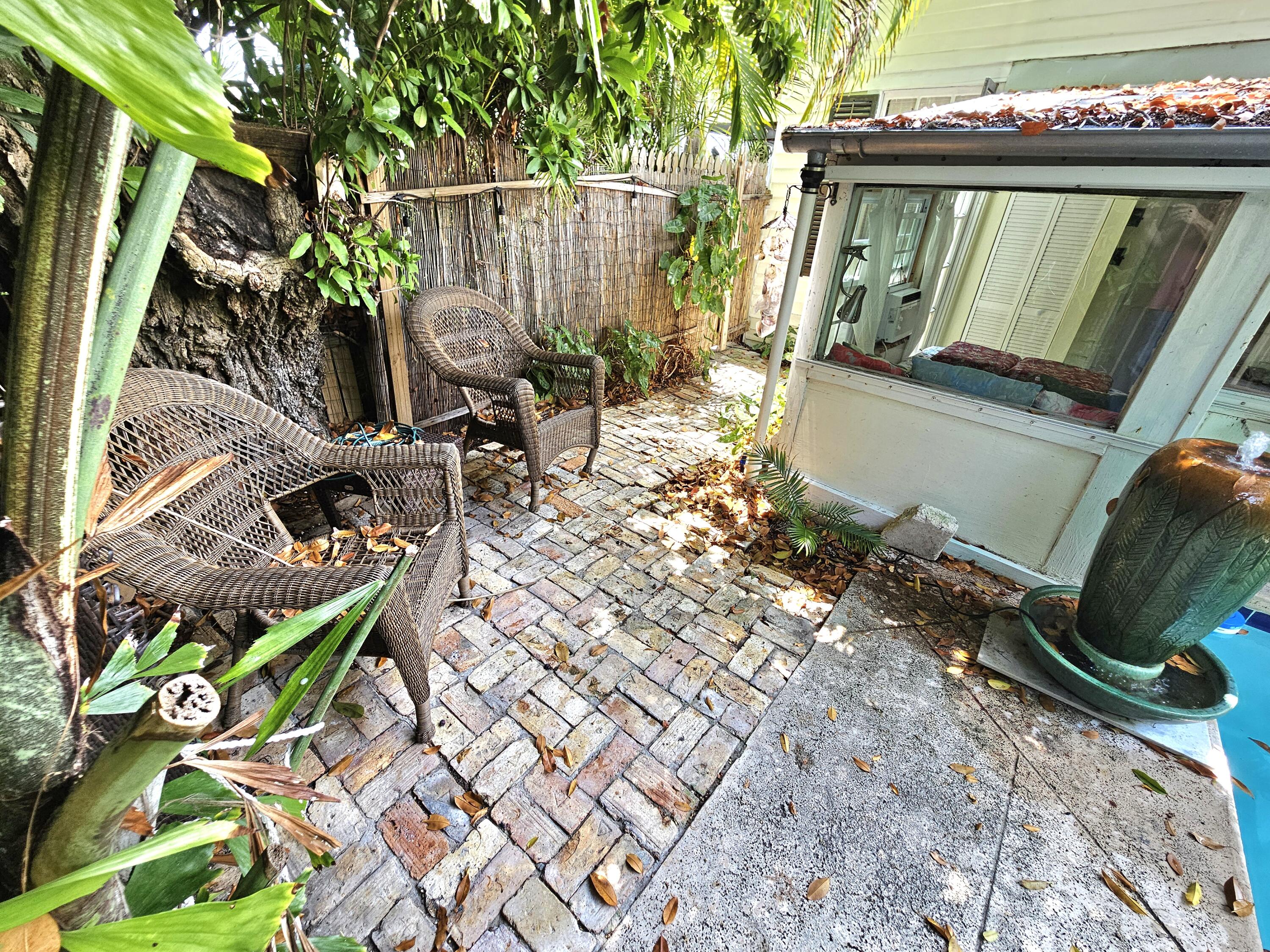 1015 Angela Street Key West, FL 33040 - Photo 38 of 42 .