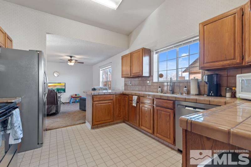 2521 East Valley Road Minden, NV 89423 - Photo 3 of 31 Photo 9