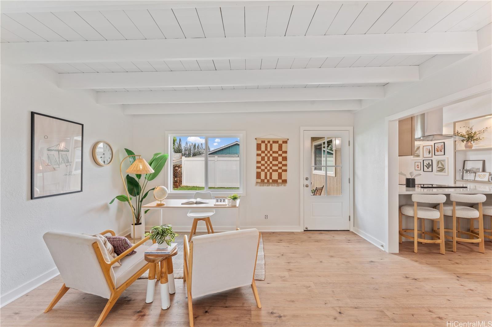 94-84 Keahilele Street Mililani, HI 96789 - Photo 9 of 20 a workspace with furniture and window