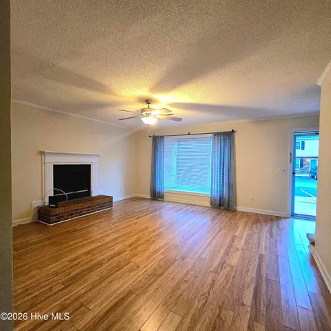 $1,250 | 2700 Thackery Road, Unit 31, Greenville, NC 27858