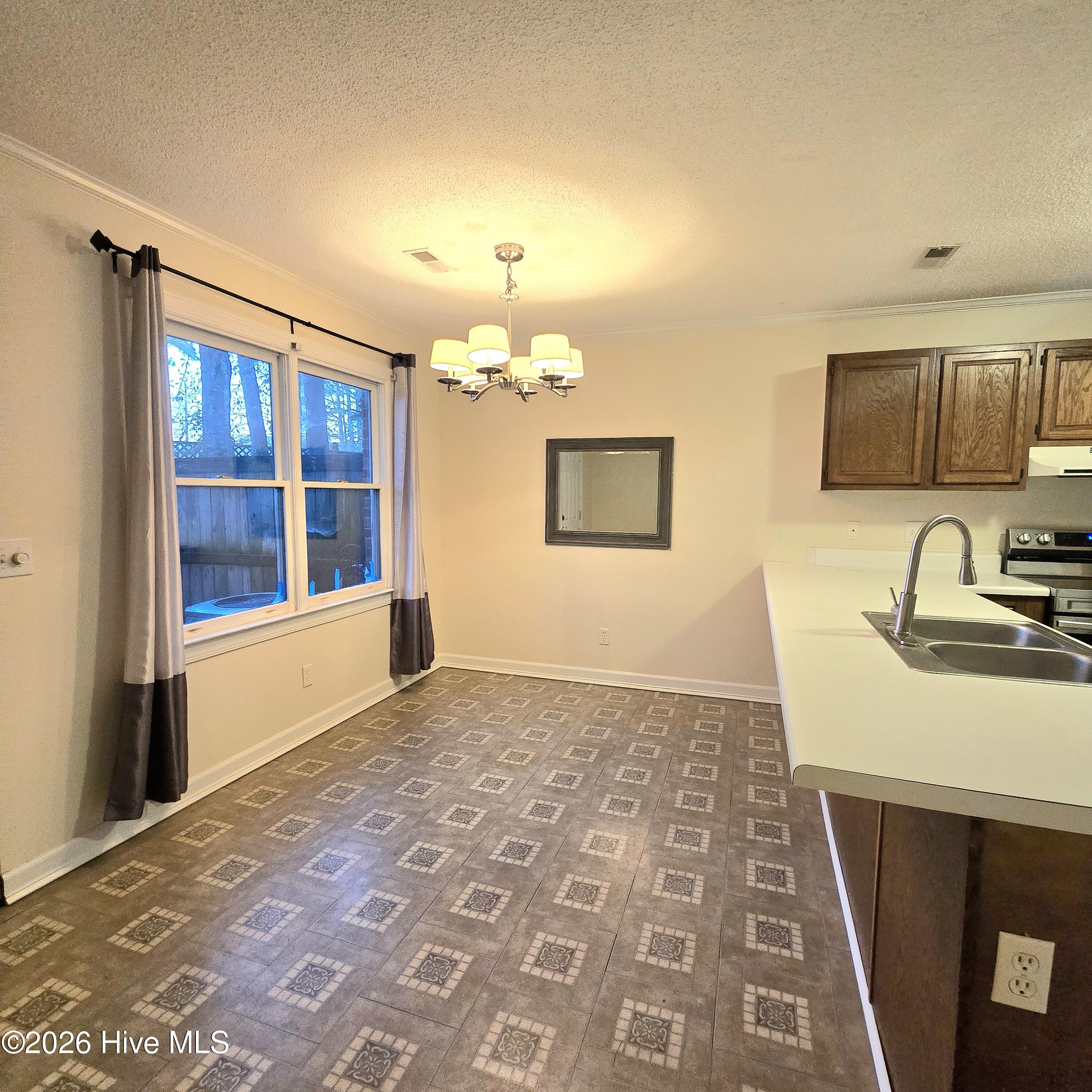 2700 Thackery Road, Unit 31 Greenville, NC 27858 - Photo 6 of 17 20260112_171314