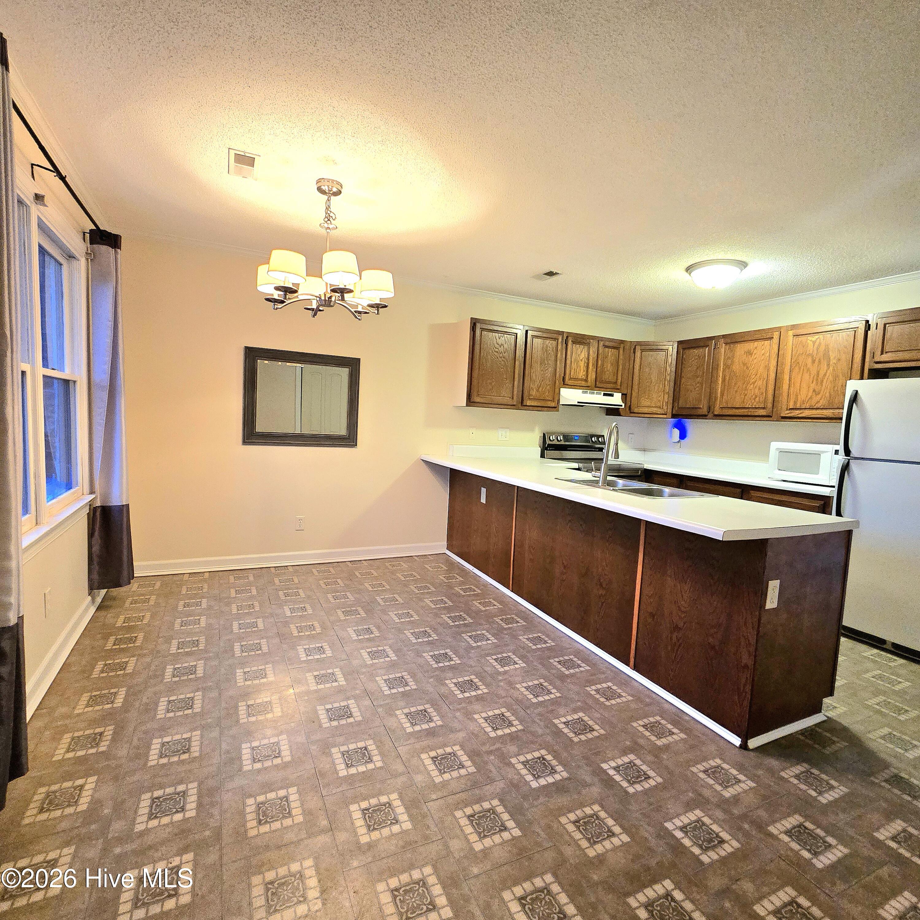 2700 Thackery Road, Unit 31 Greenville, NC 27858 - Photo 10 of 17 20260112_171306