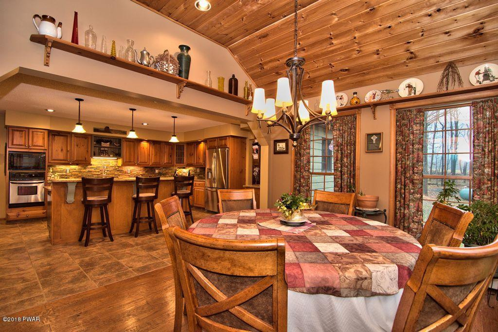 422 Boneridge Road Hawley, PA 18428 - Photo 9 of 69