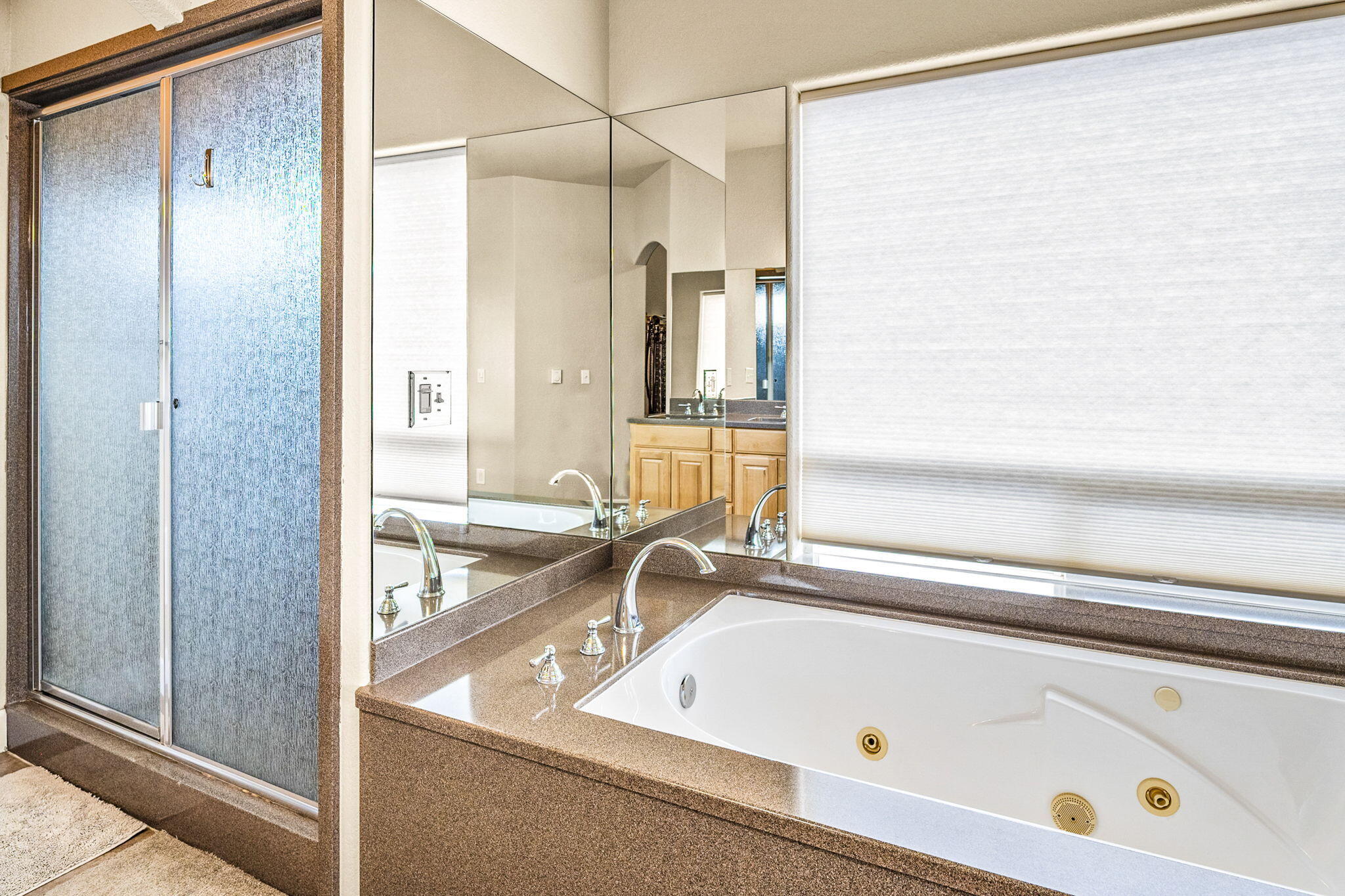 7213 Southwest Shad Road Terrebonne, OR 97760 - Photo 34 of 72 large walk-in tiled shower & jetted tub