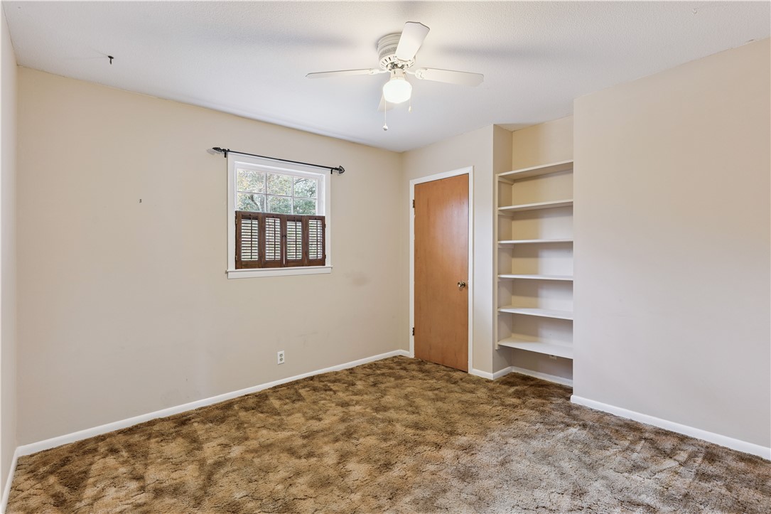 237 King Cotton Road Brunswick, GA 31525 - Photo 24 of 43 Gueist room 2.