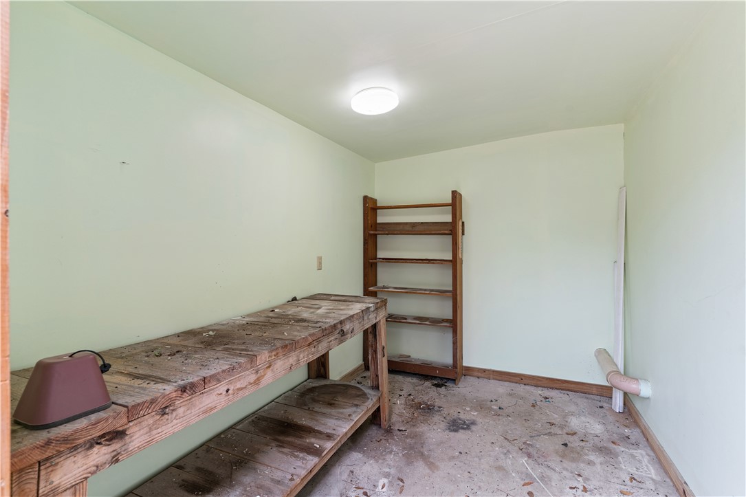 237 King Cotton Road Brunswick, GA 31525 - Photo 32 of 43 Attached workshop.