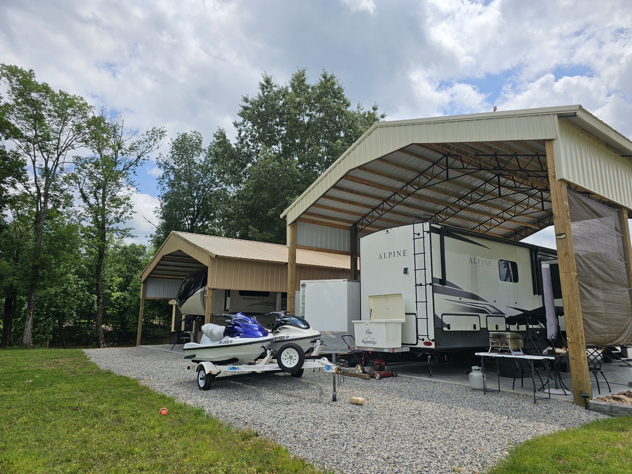 368 Duck Blind Road Clifton, TN 38425 - Photo 15 of 46 a car parked in front of a house