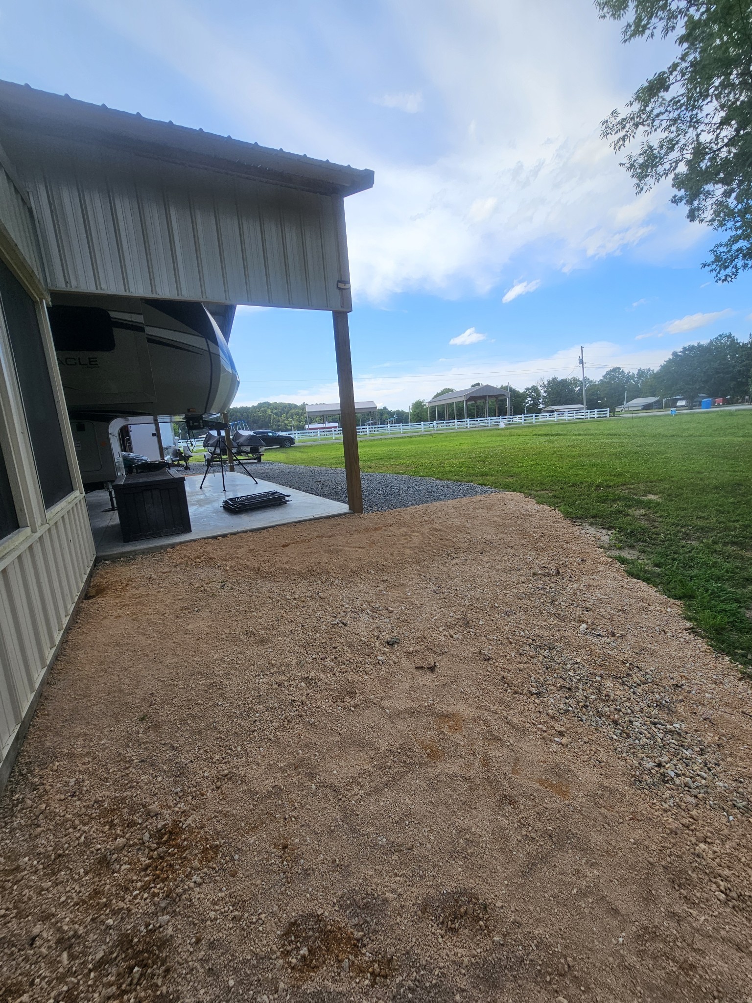 368 Duck Blind Road Clifton, TN 38425 - Photo 32 of 46 a view of a backyard with porch