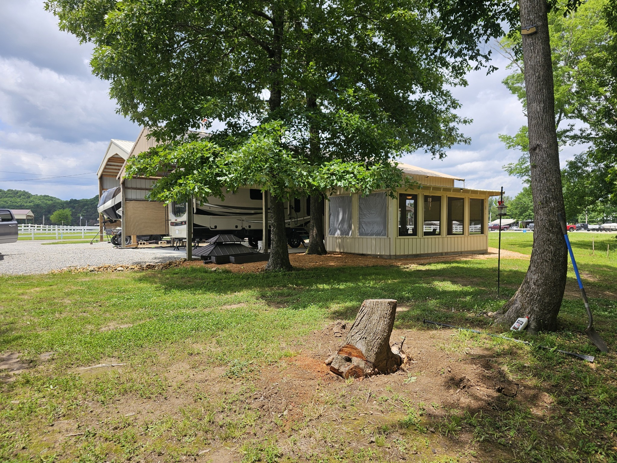 368 Duck Blind Road Clifton, TN 38425 - Photo 4 of 46 a view of a park with a bench