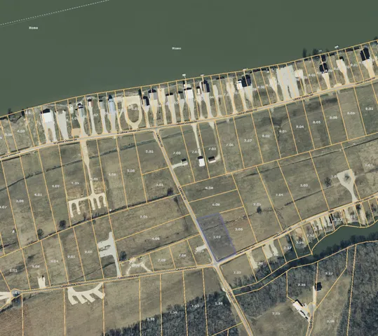 $185,000 | 368 Duck Blind Road, Clifton, TN 38425