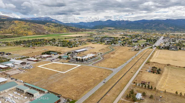 $995,000 | 342 Larkspur Avenue, Victor, ID 83455