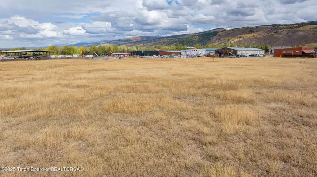 $995,000 | 342 Larkspur Avenue, Victor, ID 83455