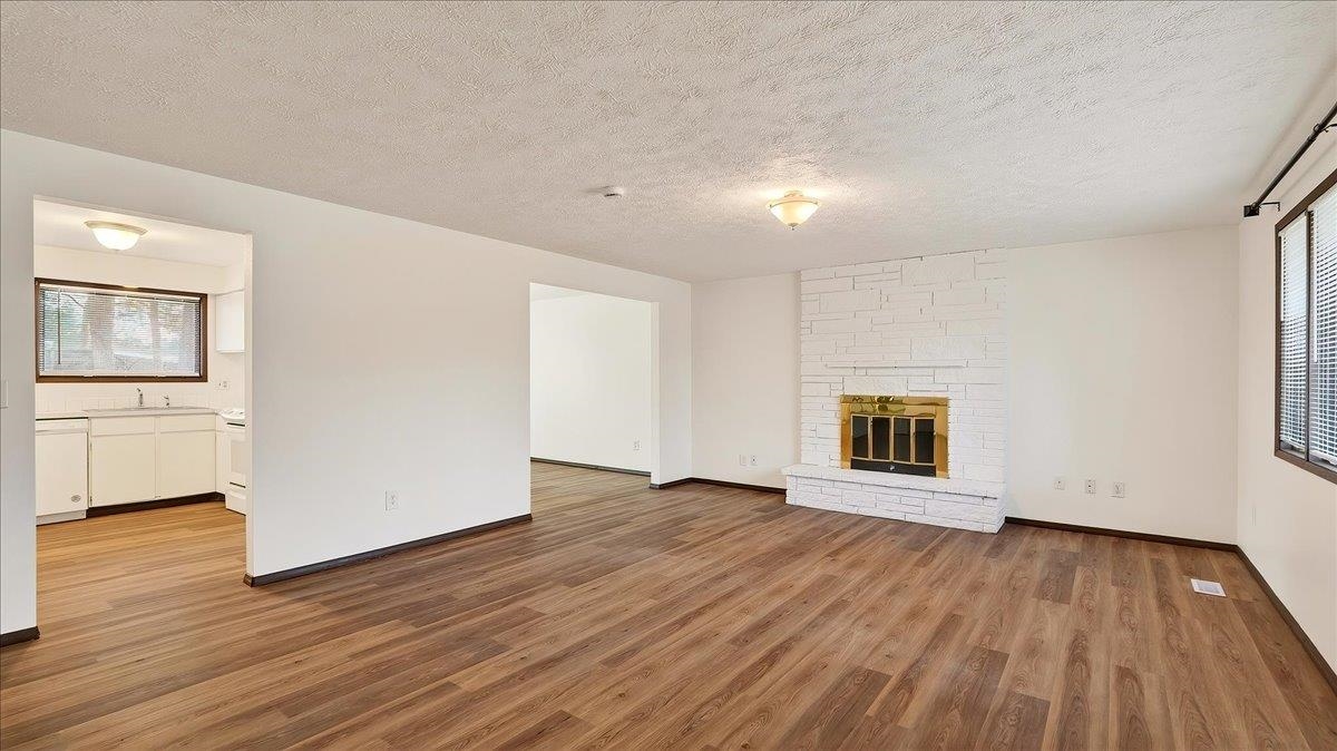 1523 South Dartmouth Road Spokane Valley, WA 99206 - Photo 3 of 35