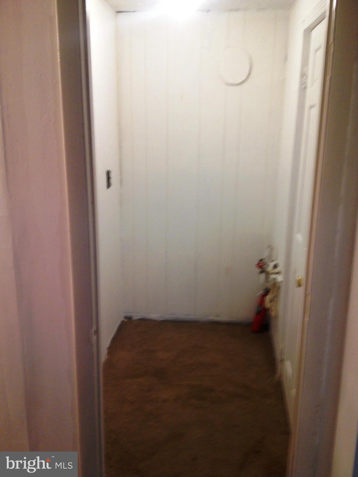 5911 Addison Road Capitol Heights, MD 20743 - Photo 15 of 29 UPSTAIRS APT - INTERIOR