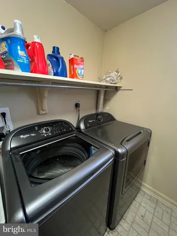 $2,500 | 11823 Falls Road, Potomac, MD 20854