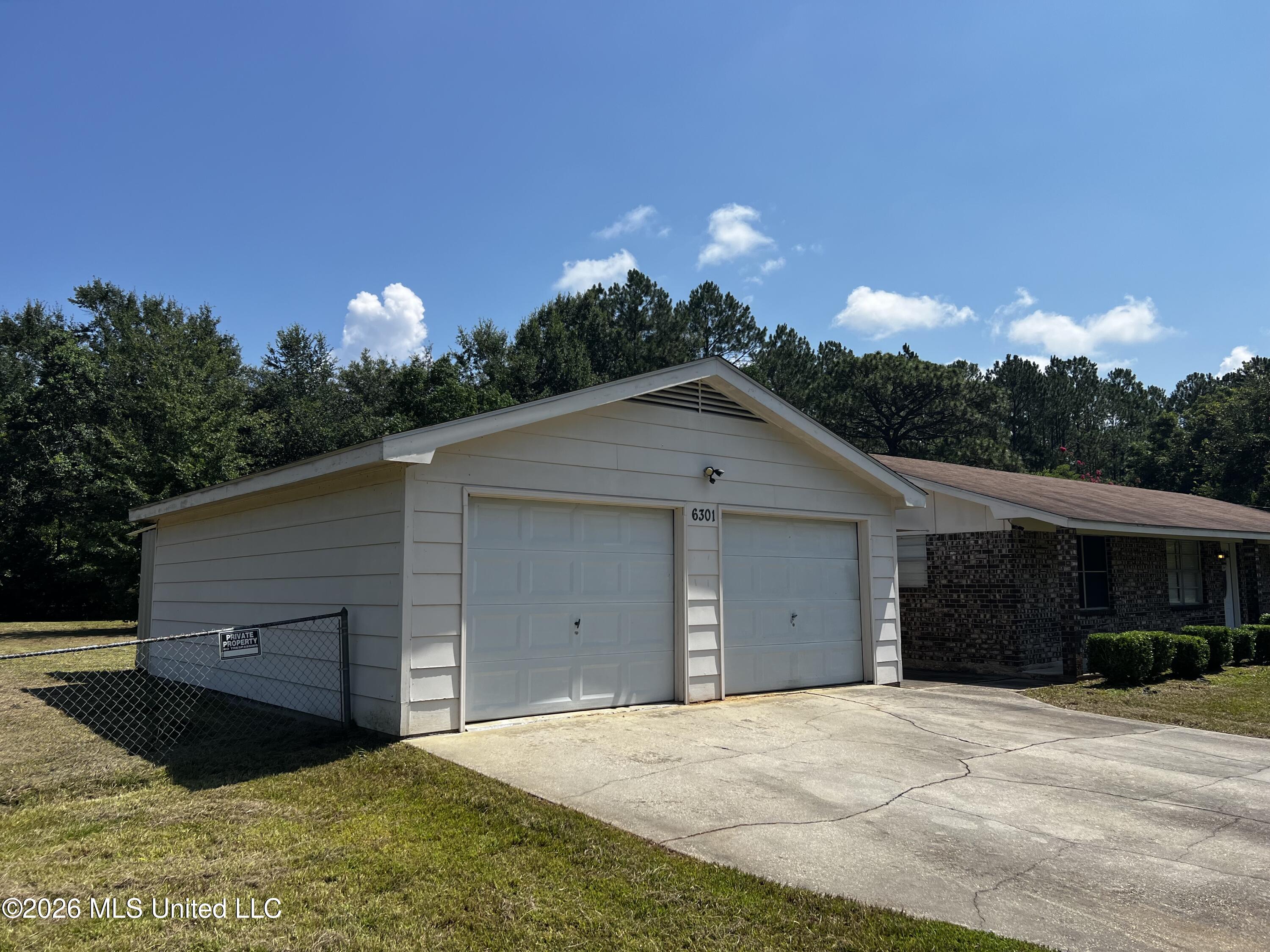 6301 Cleo Drive Moss Point, MS 39562 - Photo 39 of 42 IMG_2850