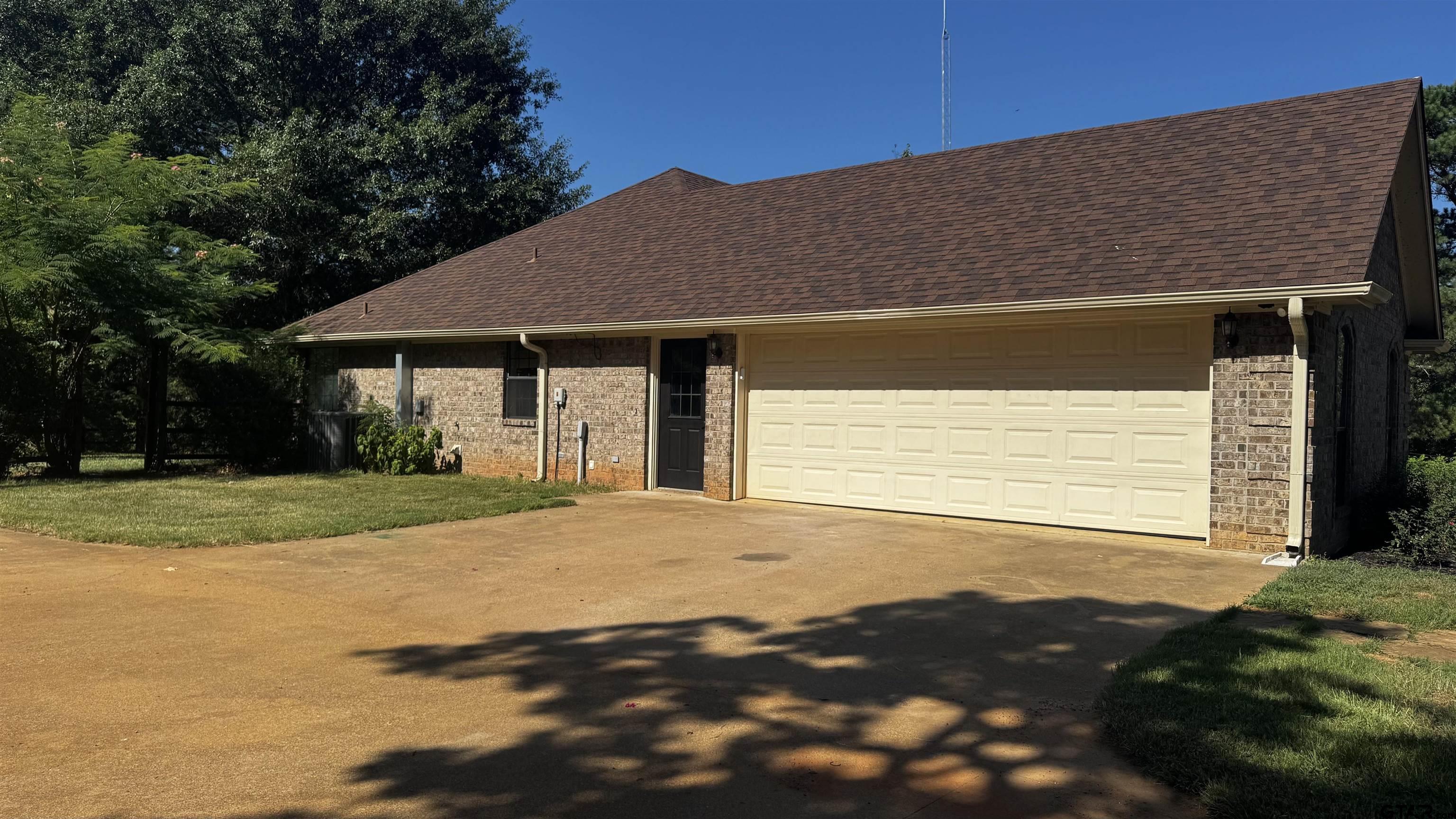 19613 C R 444 Lindale, TX 75771 - Photo 4 of 25 Gallery Image 4
