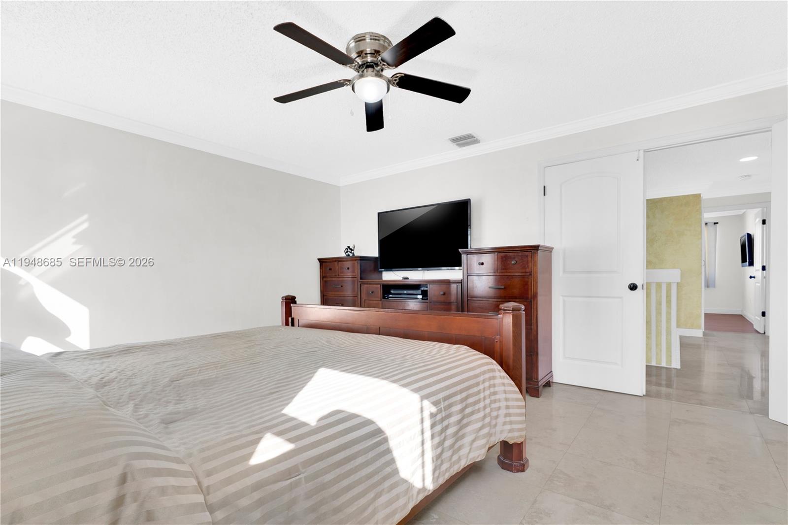 15588 Southwest 95th Street Miami, FL 33196 - Photo 16 of 34