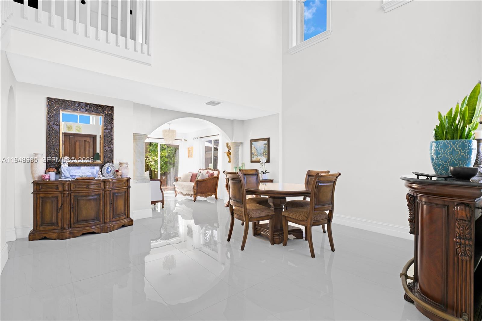 15588 Southwest 95th Street Miami, FL 33196 - Photo 4 of 34