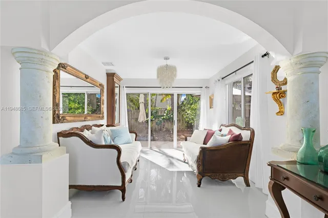 $734,000 | 15588 Southwest 95th Street, Miami, FL 33196