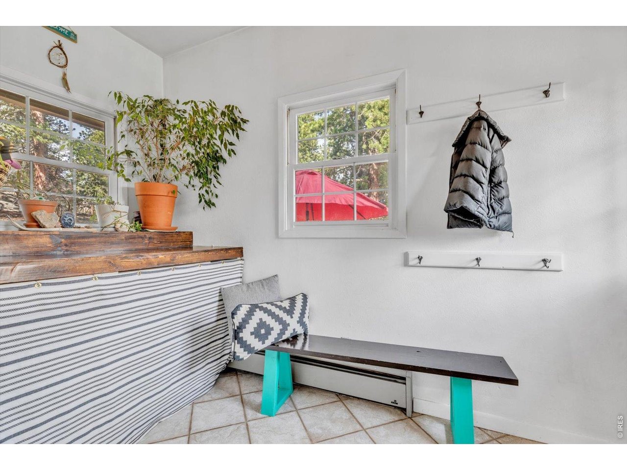 81 Tilghman Road Ward, CO 80481 - Photo 15 of 36 main level entry