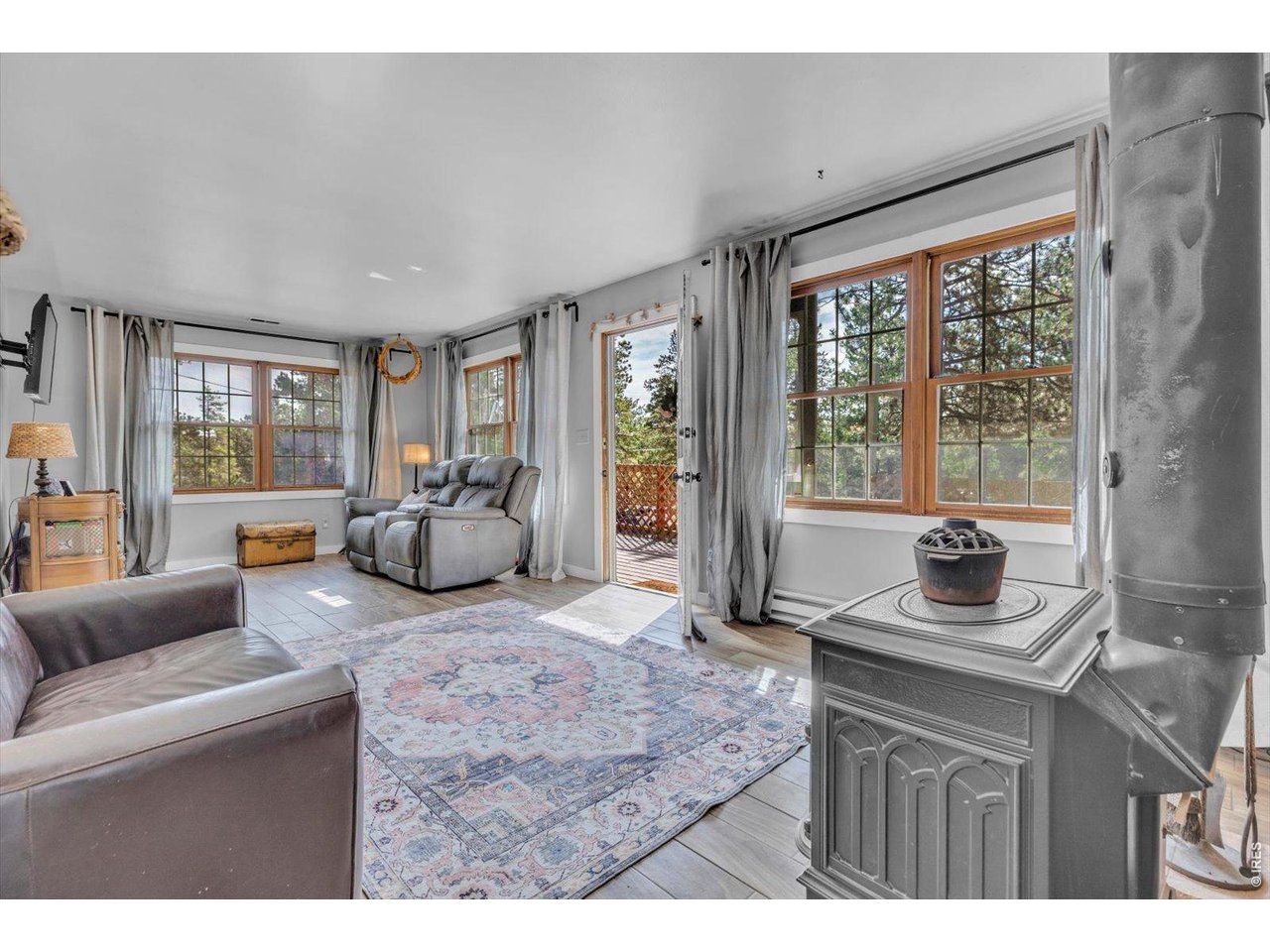 81 Tilghman Road Ward, CO 80481 - Photo 2 of 36