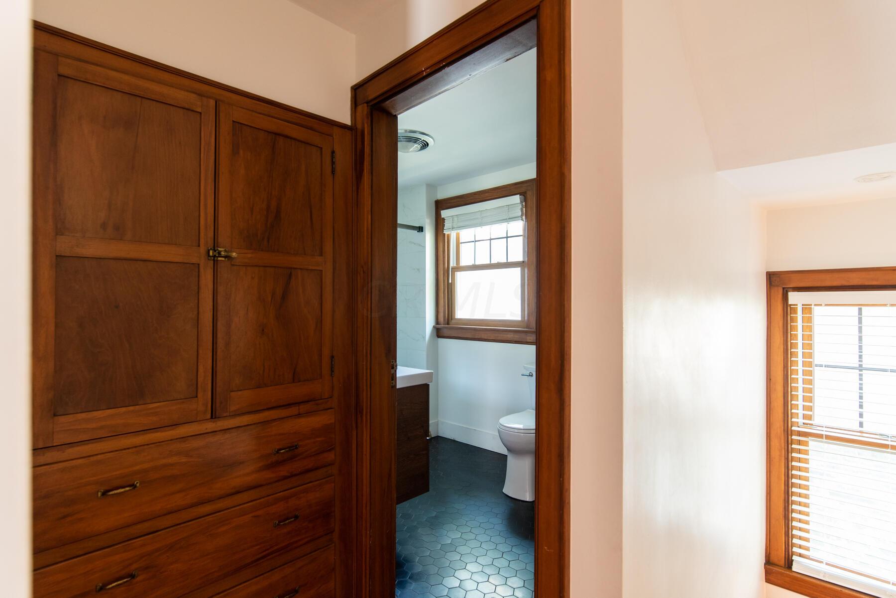 205 South Cassingham Road Columbus, OH 43209 - Photo 37 of 58 DSC_4886