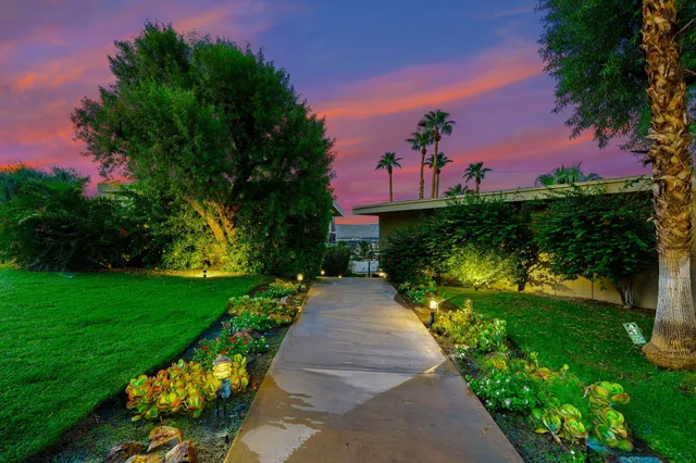 a view of a terrace with sky view